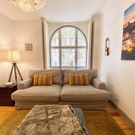 Luxury Vintage By Myplaceforyou, At The Centre Next To Marques De Pombal * Lisboa