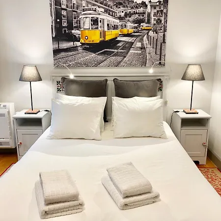 Luxury Vintage By Myplaceforyou, At The Centre Next To Marques De Pombal * Lisboa