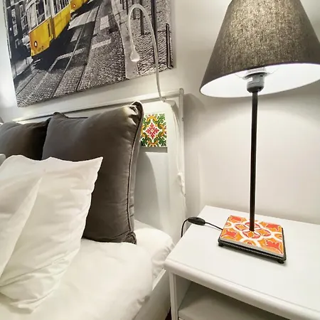 Luxury Vintage By Myplaceforyou, At The Centre Next To Marques De Pombal