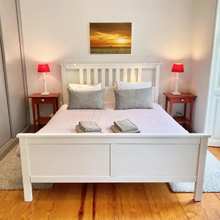 Luxury Vintage By Myplaceforyou, At The Centre Next To Marques De Pombal Lisboa