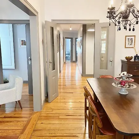 Apartman Luxury Vintage By Myplaceforyou, At The Centre Next To Marques De Pombal *