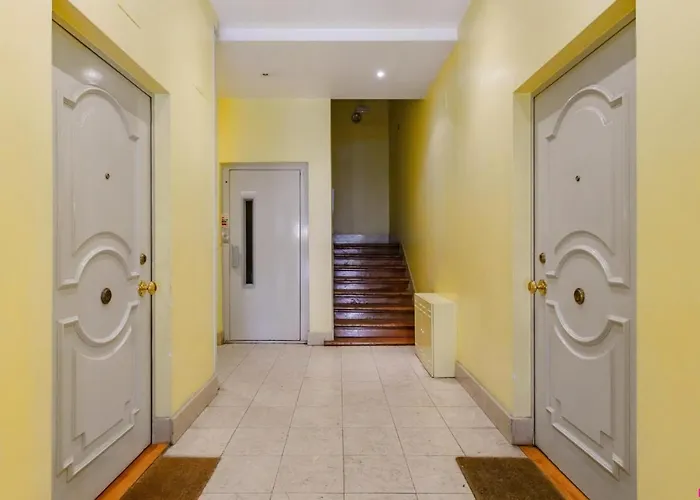 Luxury Vintage Apartment By Myplaceforyou, At The City Centre Next To Marques De Pombal Apartment *