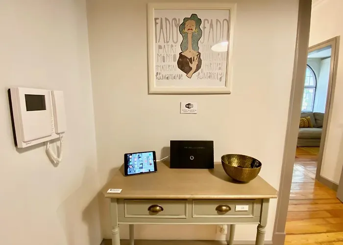 Luxury Vintage Apartment By Myplaceforyou, At The City Centre Next To Marques De Pombal