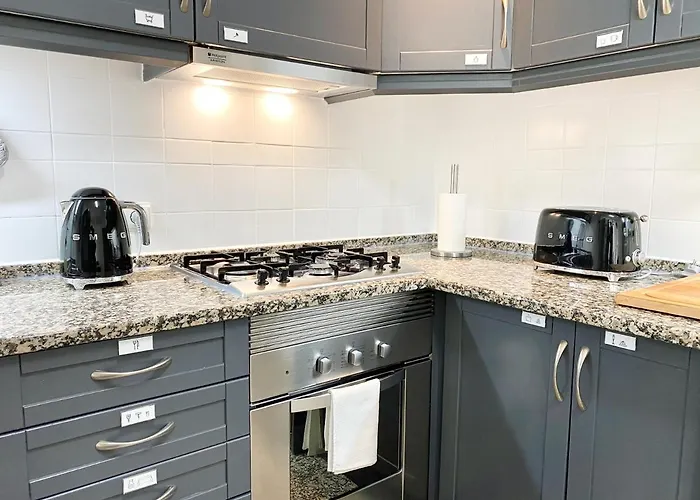 Luxury Vintage Apartment By Myplaceforyou, At The City Centre Next To Marques De Pombal