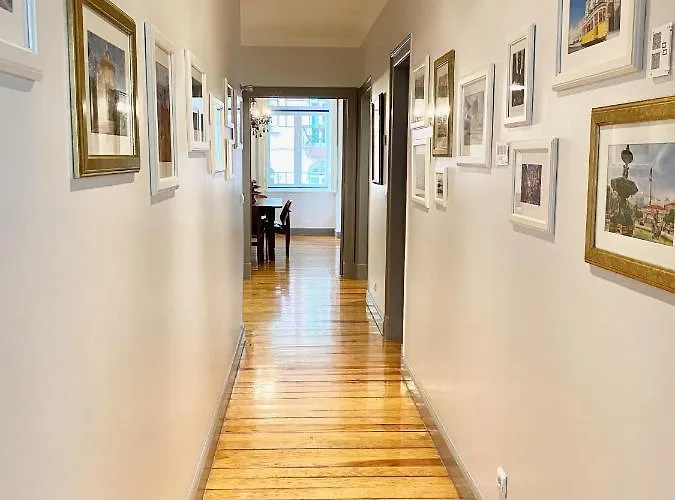 Luxury Vintage Apartment By Myplaceforyou, At The City Centre Next To Marques De Pombal Apartment *