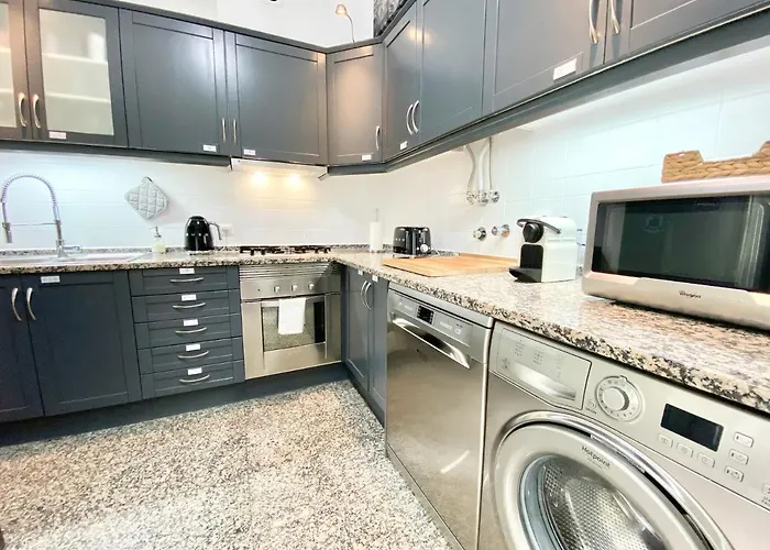 Apartment Luxury Vintage Apartment By Myplaceforyou, At The City Centre Next To Marques De Pombal Lisbon