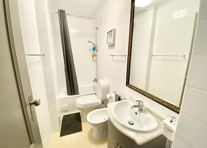 Luxury Vintage Apartment By Myplaceforyou, At The City Centre Next To Marques De Pombal *