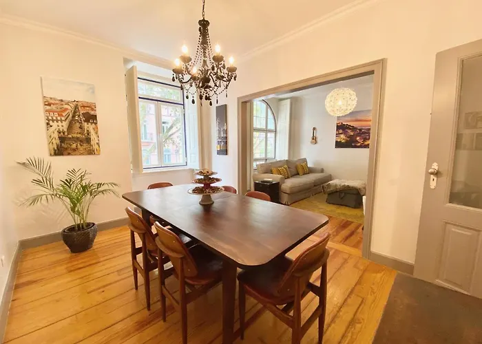 Luxury Vintage Apartment By Myplaceforyou, At The City Centre Next To Marques De Pombal Apartment *