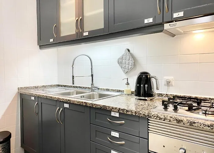 Luxury Vintage Apartment By Myplaceforyou, At The City Centre Next To Marques De Pombal Apartment