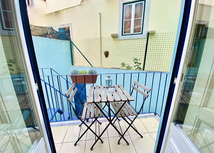 Luxury Vintage Apartment By Myplaceforyou, At The City Centre Next To Marques De Pombal * Lisbon