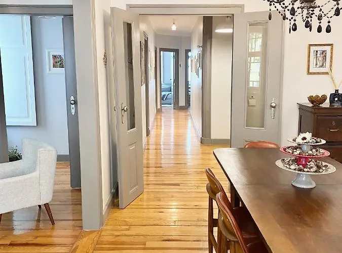 Apartment Luxury Vintage Apartment By Myplaceforyou, At The City Centre Next To Marques De Pombal *