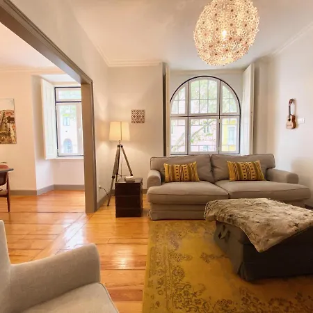 Apartment Luxury Vintage Apartment By Myplaceforyou, At The City Centre Next To Marques De Pombal Lisbon
