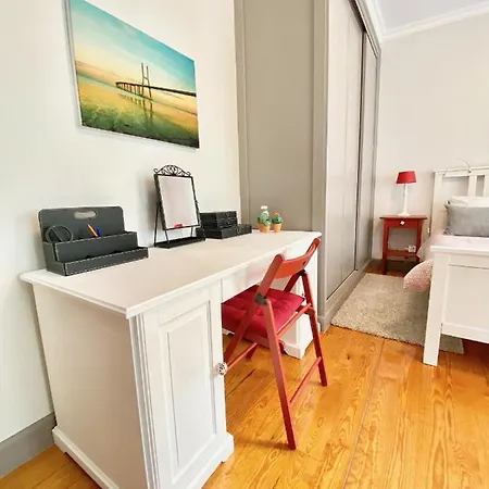 Luxury Vintage Apartment By Myplaceforyou, At The City Centre Next To Marques De Pombal Apartment