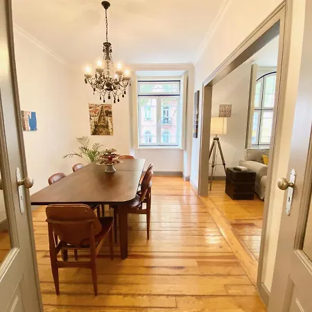 Luxury Vintage Apartment By Myplaceforyou, At The City Centre Next To Marques De Pombal Lisbon