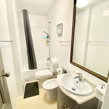 Luxury Vintage Apartment By Myplaceforyou, At The City Centre Next To Marques De Pombal *