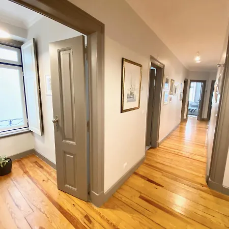 Luxury Vintage Apartment By Myplaceforyou, At The City Centre Next To Marques De Pombal Lisbon